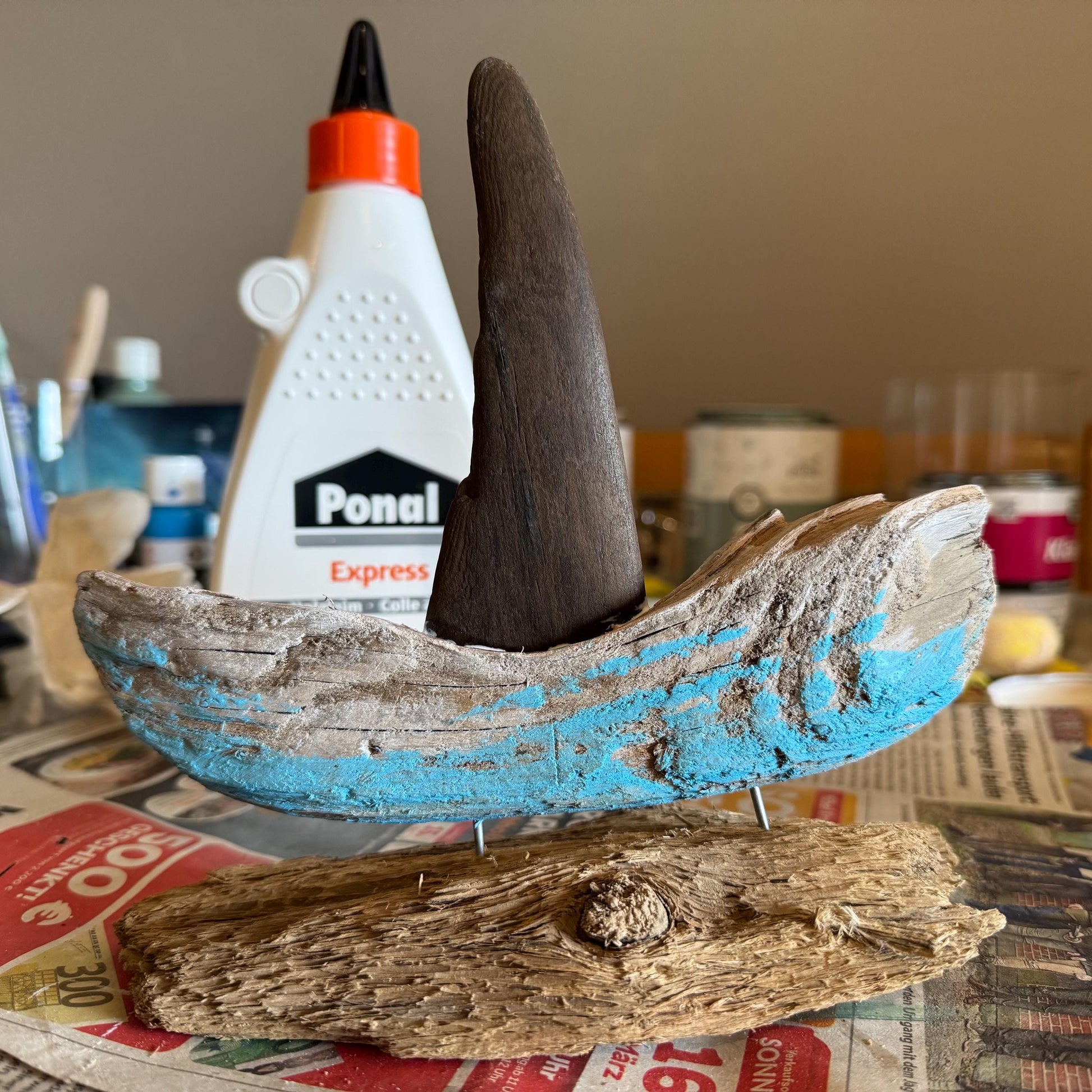 Handarbeit Treibholz Segelboot Werkstattaufnahme, maritime Küstendeko entsteht Schritt für Schritt von Treibholzzauber79