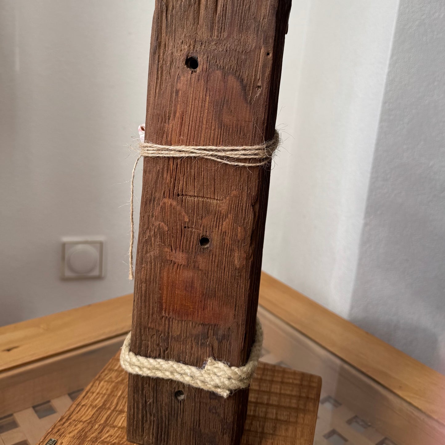 Rückseite Treibholz Kerzenhalter aus alter Eiche natürliche Holzstruktur von Treibholzzauber79