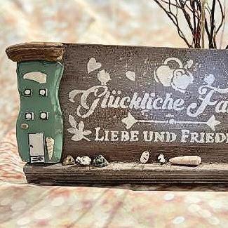 Glückliche Familie Wanddeko aus alter Eiche | Liebe & Frieden | Handgemacht aus Treibholz | Skandinavisch Landhaus Geschenk