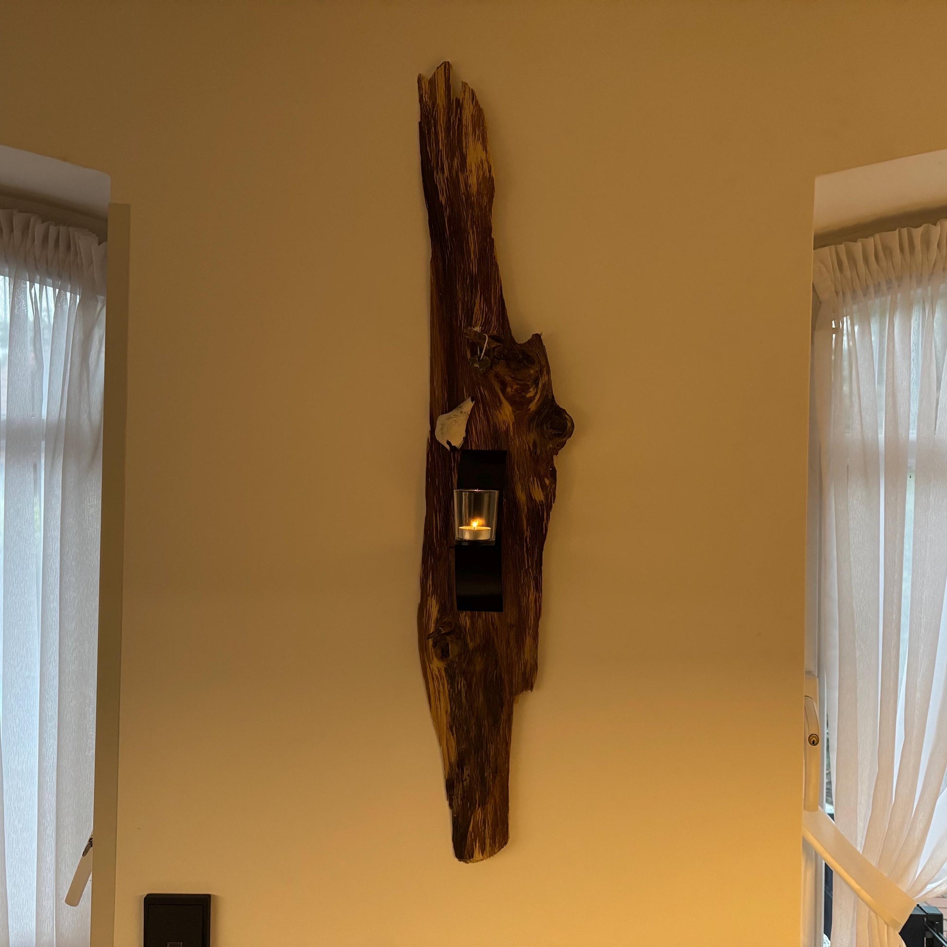 Wandkerzenhalter aus Eichen Holz – Handgefertigte Wanddeko im skandinavischen Stil mit Teelicht • Maritime Naturdeko Unikat