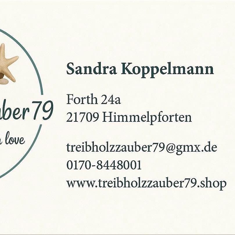 Eine Visitenkarte mit dem Namen "Sandra Koppelmann" in dunkelgrüner Schrift von Treibholzzauber79