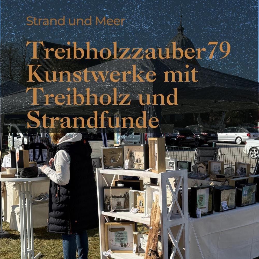 Marktstand von Treibholzzauber79 mit handgemachter Treibholz Deko und maritimen Kunstwerken aus Strandfunden.