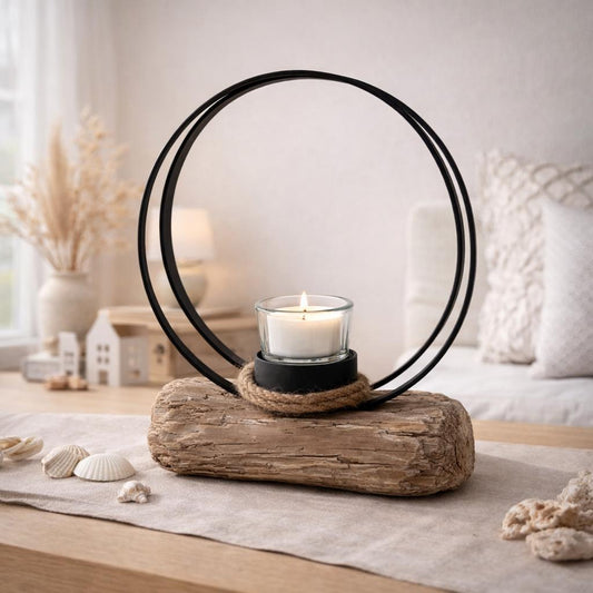 Teelichthalter Treibholz handgemacht mit schwarzem Metallring im nordischen Wohnstil dekoriert von Treibholzzauber79