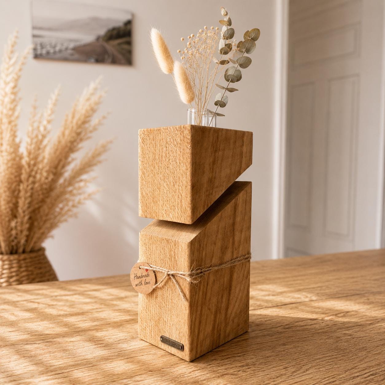 Minimalistische Holzvase aus Eichenholz für Boho und Nordic Wohnstil