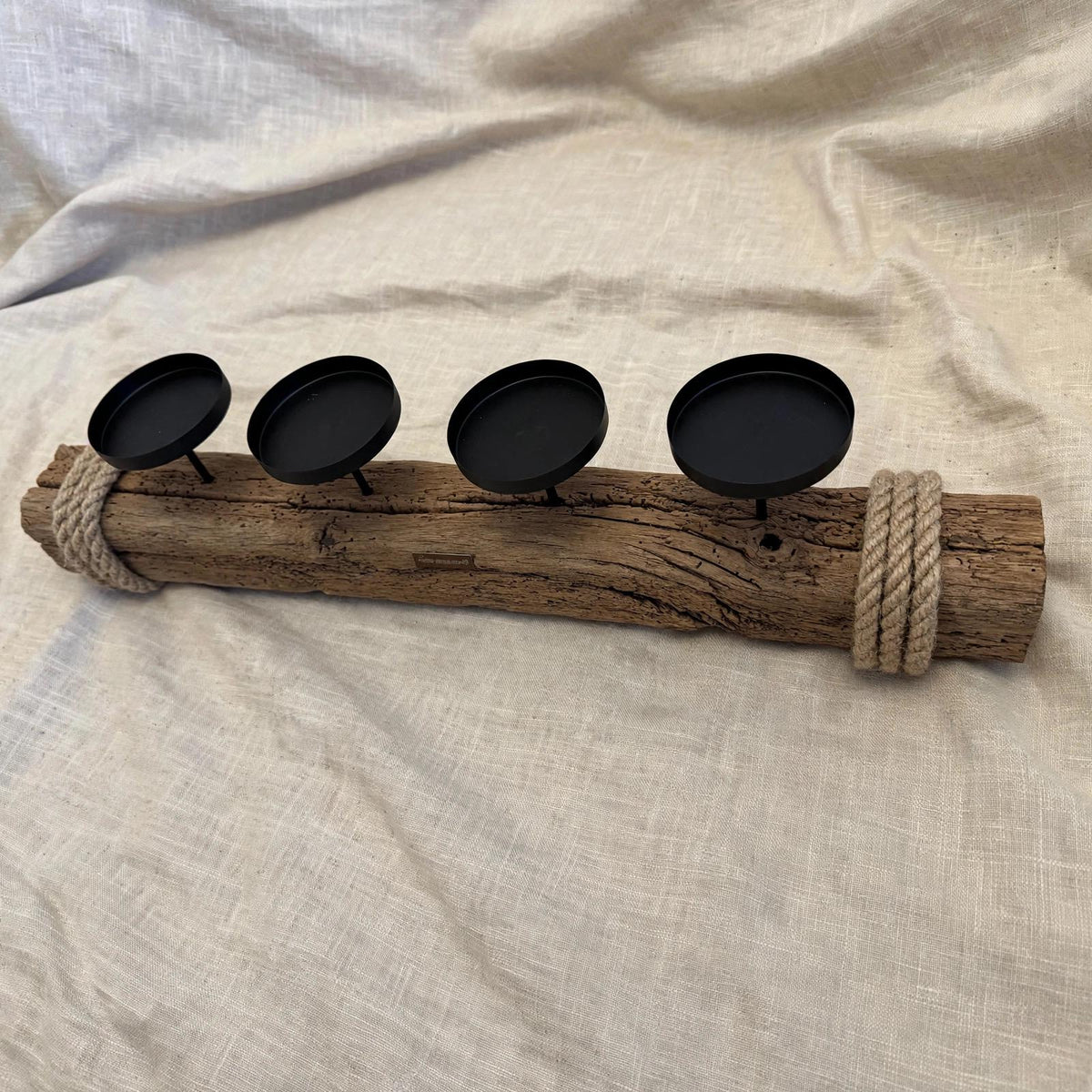 Adventskranz Treibholz modern mit 4 Windlichtern | 58cm Kerzenhalter Altholz | Rustikaler Adventskranz Holz mit Juteseil | Unikat – Handmade aus von Treibholzzauber79