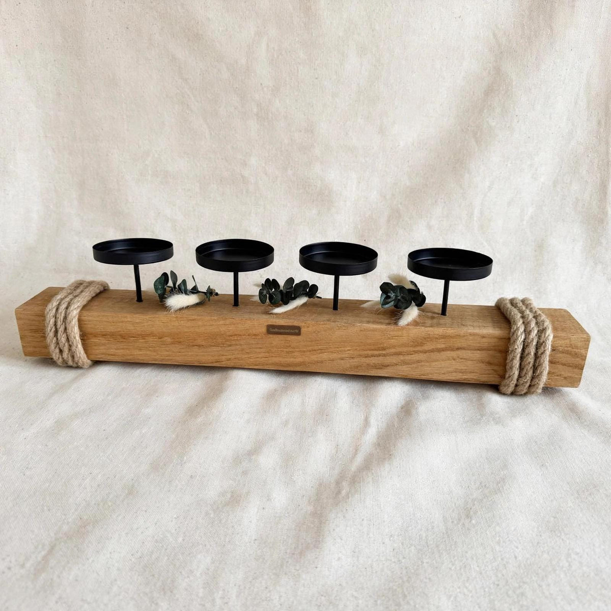 Treibholz Adventskranz 58cm modern hell mit 4 Windlichtern - Altholz Kerzenhalter mit Eukalyptus Deko auf Leinen