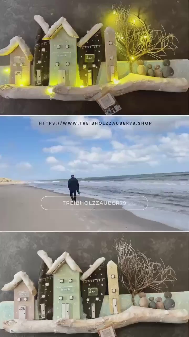Maritime Wanddeko 56cm beleuchtet; kleine Deko Häuser aus Holz mit Steinbild in einer Winterlandschaft. Treibholz und Strandfunde Dänemark.
