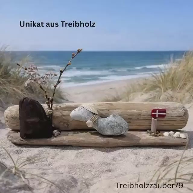 Treibholz Deko mit dänischer Flagge | Driftwood Coastal Decor | Handmade Nordic Seaside Art mit Feuerstein & Donnerkeil