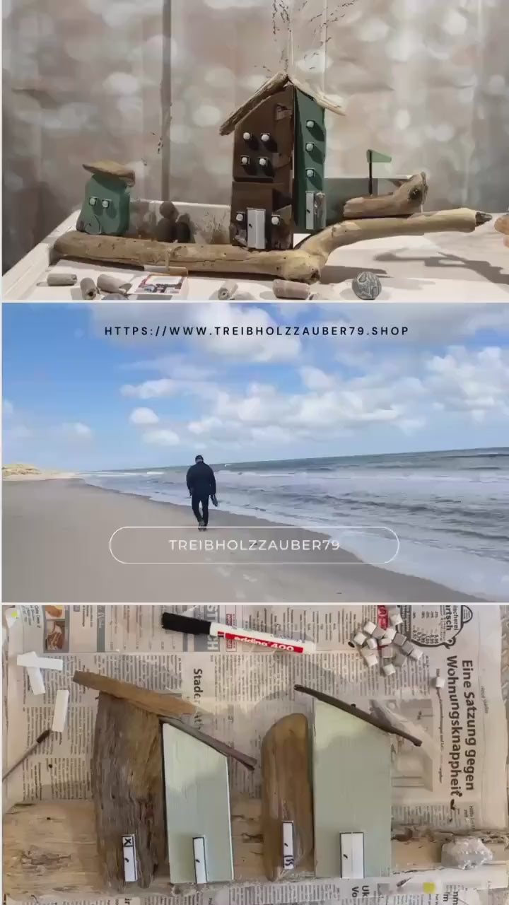 Treibholz Wanddeko 50cm mit Steinbild & kleine Deko Häuser aus Holz. Strandfunde von der dänischen Küste. Steinbild - maritime Wanddeko Holz